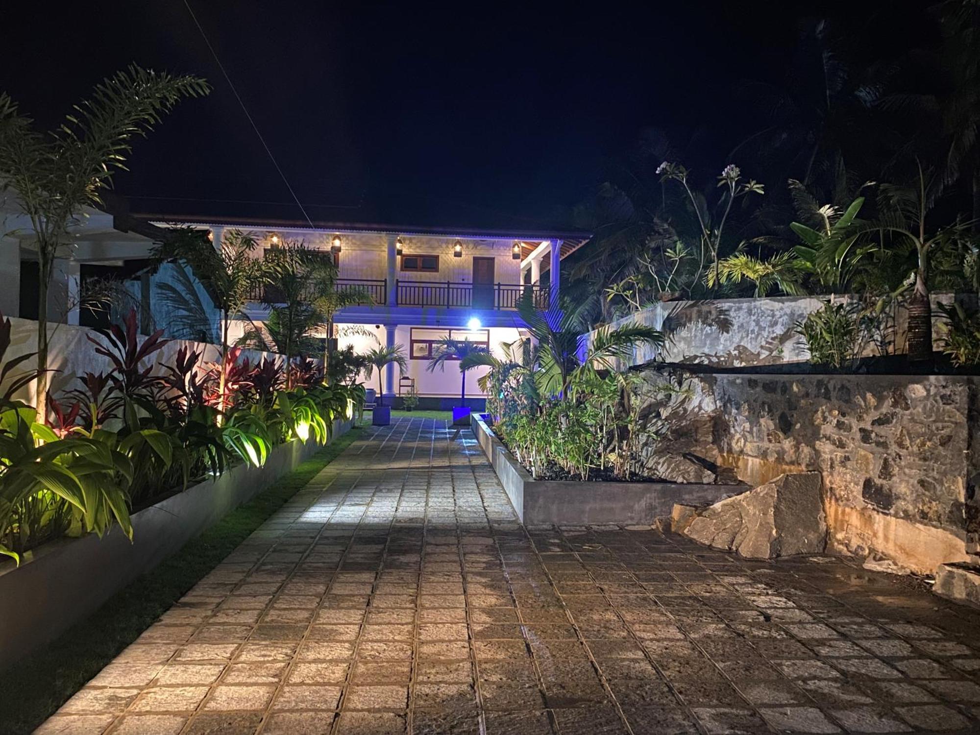 Sea Star Boutique Hotel Хіккадува Екстер'єр фото